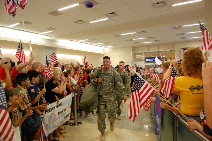Người Mỹ chào đón những người lính trở về từ Iraq